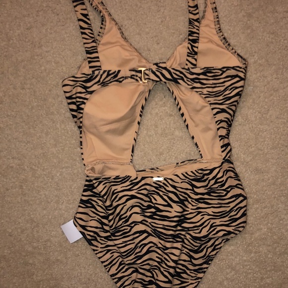 New with tags one piece bathing suit - Picture 2 of 2